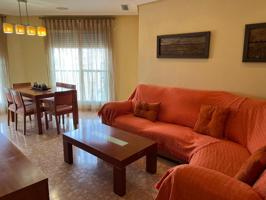 🏡 Magnífica vivienda en alquiler en zona Tosar con plaza de garaje incluida photo 0