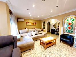 Se vende amplio piso en zona El Pla - Plaza de Crevillente photo 0