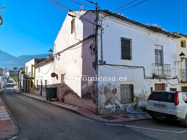 Casa para Reconstruir en Buena Ubicación photo 0