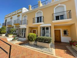 Chalet pareado en alquiler en Elviria photo 0
