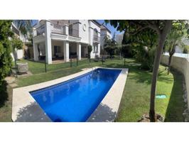 Alquiler de Villa en Marbella zona Calvario photo 0