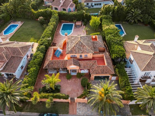 VENTA DE VILLA INDEPENDIENTE EN CALLE BÁRBARA DE SOTOGRANDE photo 0