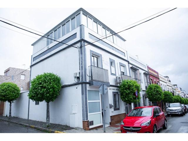 Casa en venta en Castilleja de Guzmán photo 0