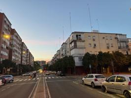 Piso en venta en El Plantinar-El Juncal-Avenida de la Paz(41005) photo 0