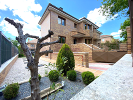 Casa En venta en Centro, Villaviciosa De Odón photo 0