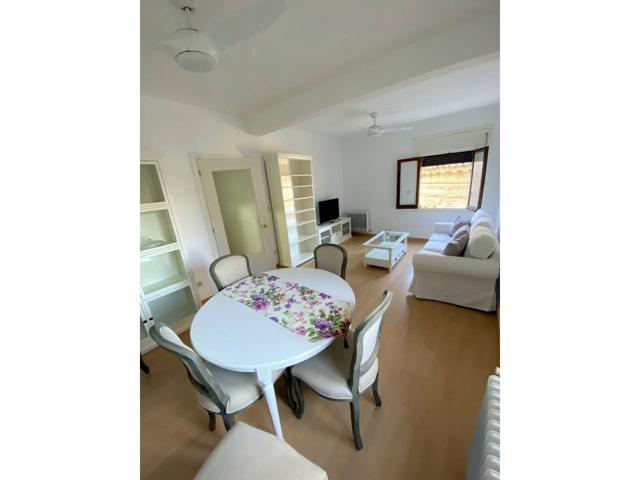 Piso en alquiler en CASCO photo 0