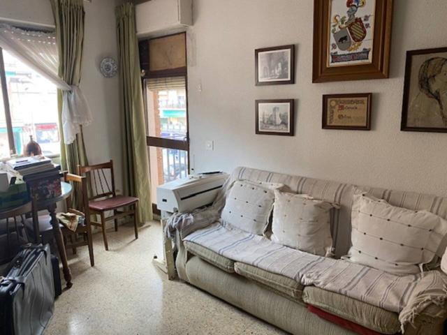 Venta de amplia vivienda para reformar photo 0