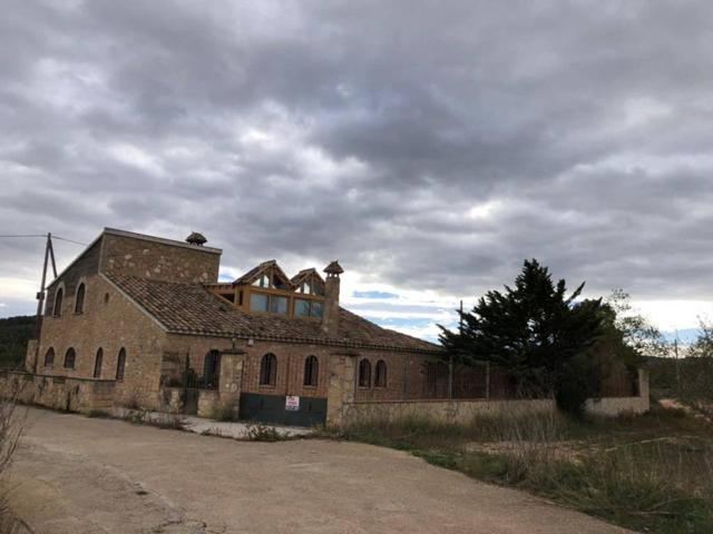 Casa en venta en Cervià de Les Garrigues photo 0