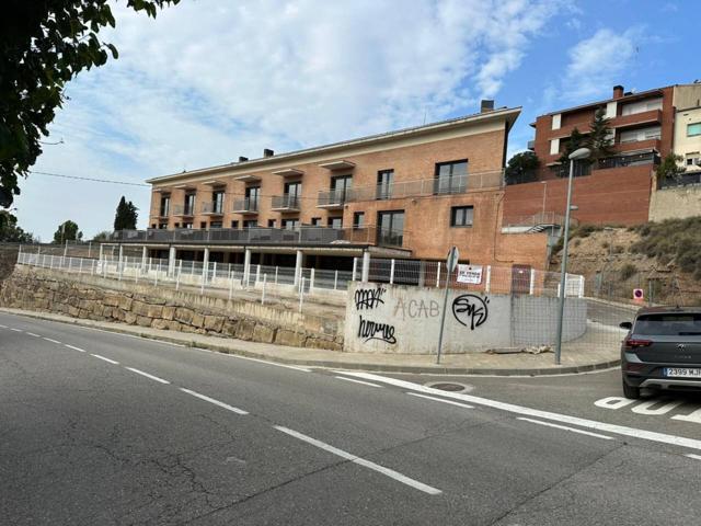 Casa adosada en venta en Cervera photo 0