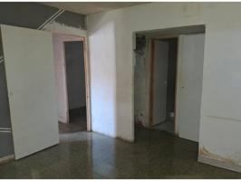 Venta de un piso en Balaguer photo 0