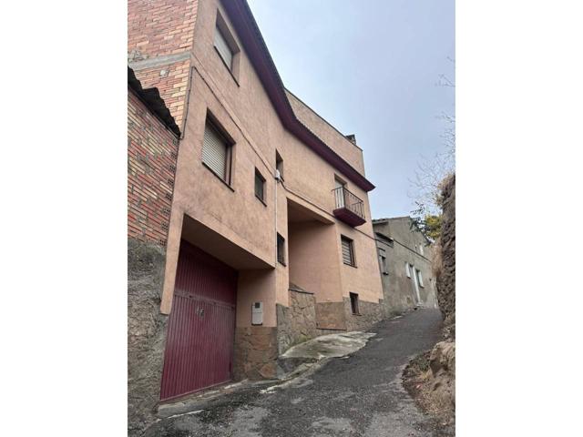 Casa en venta en Montclar d'Urgell photo 0