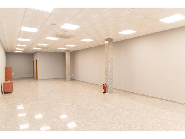 Alquiler local comercial en Yuncos (Toledo) photo 0