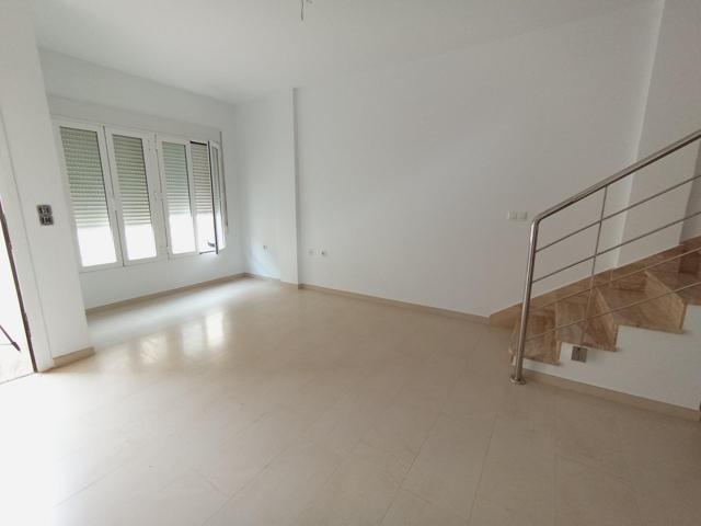 DUPLEX A ESTRENAR CON GARAJE Y PATIO EN PUERTO LUMBRERAS photo 0