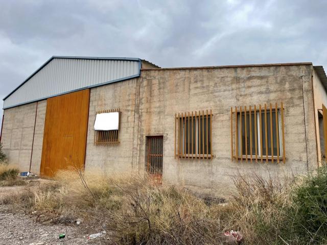 Nave industrial 550m2 con parcela de 3200m2. photo 0