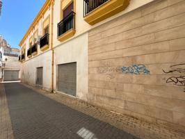 LOCAL COMERCIAL CON AMPLIA FACHADA A DOS CALLES photo 0