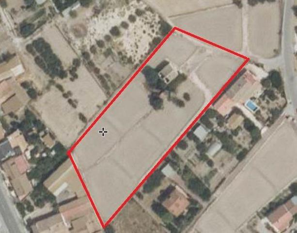 Se vende parcela con casa a reformar photo 0