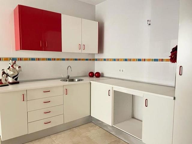 Piso con garaje junto al centro de Puerto Lumbreras - 3 habitaciones, 90m² photo 0