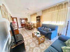 CASA CON MUCHAS POSIBILIDADES photo 0