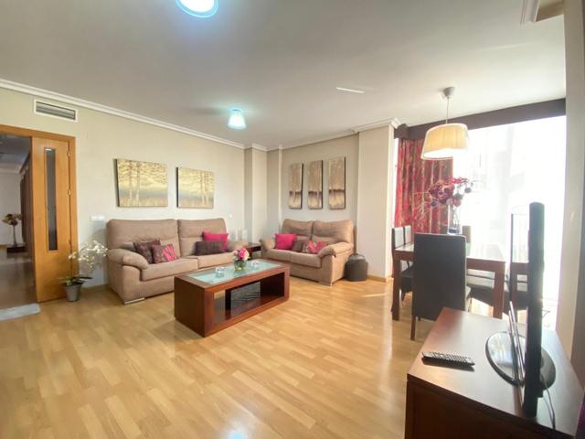 PISO PARA ENTRAR A VIVIR EN PLENO CENTRO DE HUERCAL OVERA photo 0