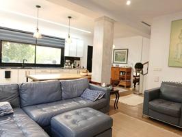 Chalet pareado, con 5 dormitorios y jardín, a la venta en Cervantes Lorca. photo 0