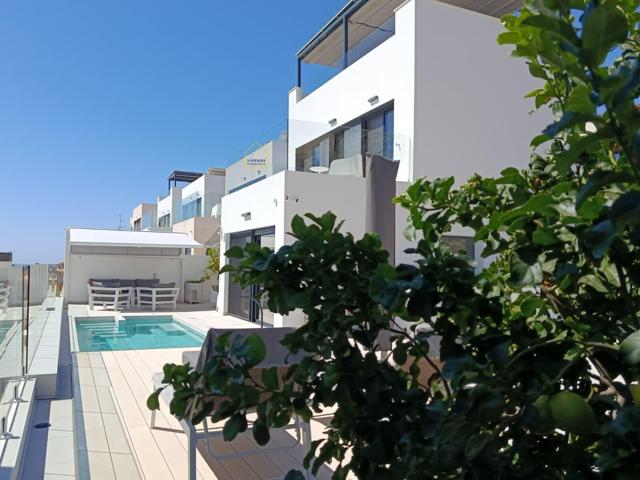 Villa de lujo, con vistas al mar, de 4 dormitorios y piscina privada, en Águilas photo 0