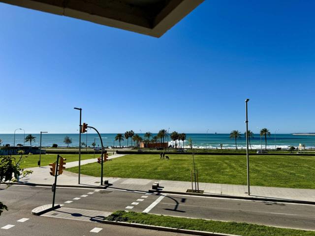 Oficina en alquiler en Foners photo 0