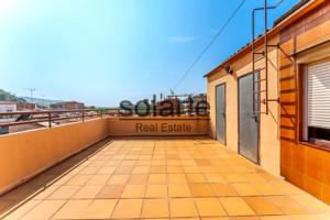 Amplia vivienda con terraza privada y diseño pensado para tu bienestar photo 0