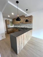 Tu nuevo hogar: piso reformado con parking en finca photo 0