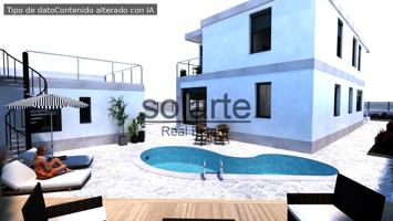 Exclusivo chalet con piscina privada en Castelldefels photo 0