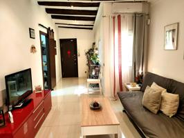 Bonito piso en venta en Ciutat Vella photo 0