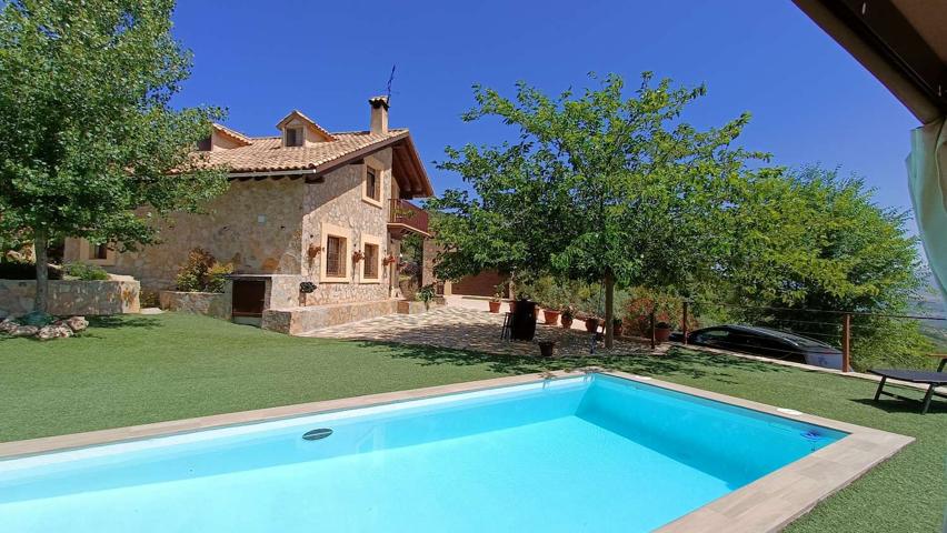 Casa En venta en Alcalá la Real photo 0