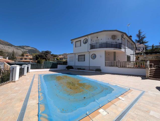 Casa En venta en Las Niñas, 3. 18170, Alfacar (granada), Alfacar photo 0