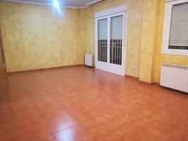 Casa adosada en venta en Azucaica(45008) photo 0