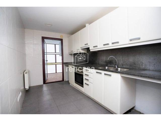 Piso en venta con zona comunitaria, piscina, parking y trastero photo 0