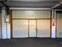 ¡Venta de garaje en Santa Apolonia , Avilés! photo 0