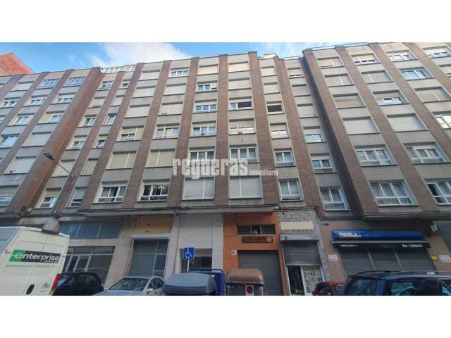 Piso reformado íntegramente y completamente equipado en Calle Auseva, Avilés photo 0