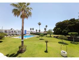 FANTÁSTICO PISO EN PLANTA BAJA CON 3 HABITACIONES A 2 MINUTOS DE LA PLAYA DE LA JARA. photo 0