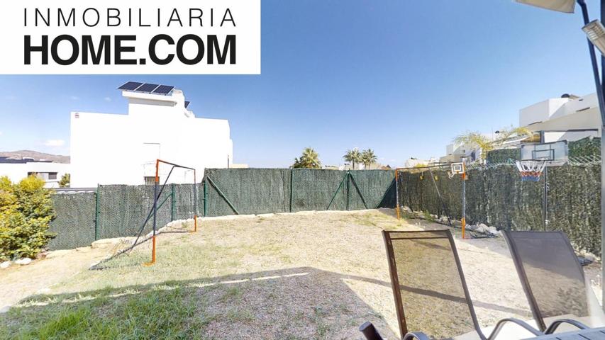 Unifamiliar Pareada En venta en Pinos De Alhaurín, Alhaurín De La Torre photo 0