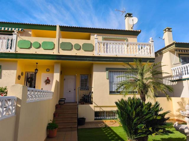Unifamiliar Pareada En venta en Capellanía - Retamar, Alhaurín De La Torre photo 0