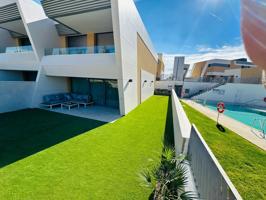 Unifamiliar Pareada En alquiler en Calaburra - Chaparral, Mijas photo 0