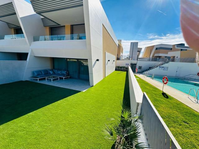 Unifamiliar Pareada En alquiler en Calaburra - Chaparral, Mijas photo 0