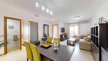 Unifamiliar Pareada En venta en Jardines De Alhaurín-Huerta Alta-Fuensanguínea, Alhaurín De La Torre photo 0