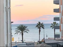 Piso En venta en Playa El Bajondillo, Torremolinos photo 0