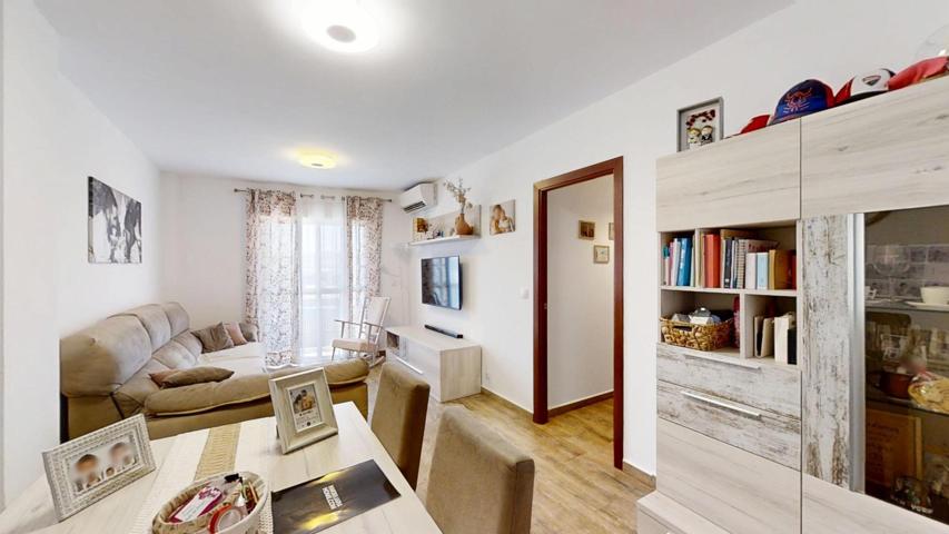 ¡Tu nuevo hogar te espera en la zona residencial de El Cordobés, en Alhaurín de la Torre! Vive con estilo, comodidad y tranquilidad en este fantástico piso de 3 dormitorios con garaje, trastero y photo 0