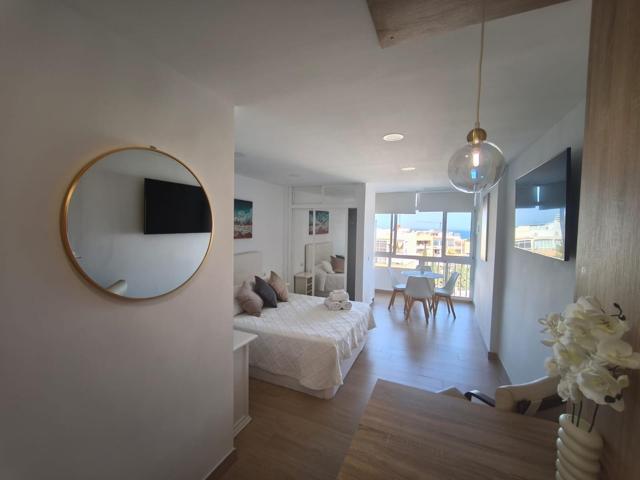 ESTUDIO MUY BONITO CON VISTAS AL MAR RECIEN REFORMADO EN BENALMÁDENA photo 0