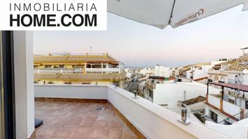 Casa - Dúplex Seminuevo de 2024 en Pleno Centro con Terraza Panorámica y Vistas a la Montaña photo 0
