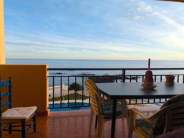 Frontal al Mar: Vivienda Única en Primeraísima Línea con Vistas de Crucero photo 0