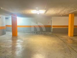 ¡Aparca Seguro y Ahorra! Plaza de Garaje en Venta en Alberic - Sin Comisiones de Agencia photo 0