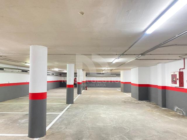 Plaza de Garaje con Trastero en Venta - Oportunidad para Inversores y Vecinos photo 0