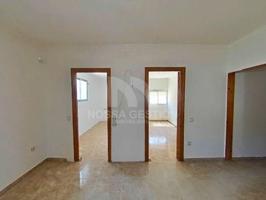 Casa-Chalet en Venta en Torrent, Valencia - Oportunidad para reformar a tu gusto photo 0
